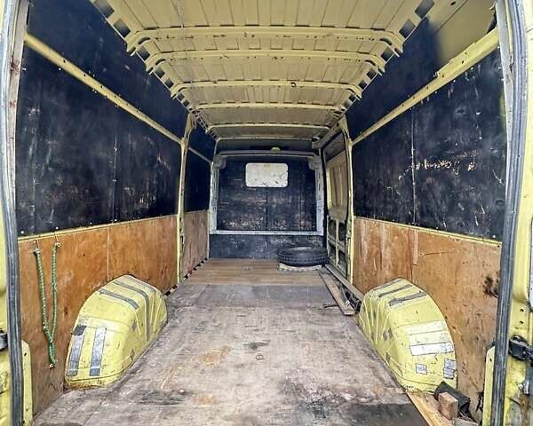Желтый Пежо Boxer, объемом двигателя 2.2 л и пробегом 320 тыс. км за 4600 $, фото 4 на Automoto.ua