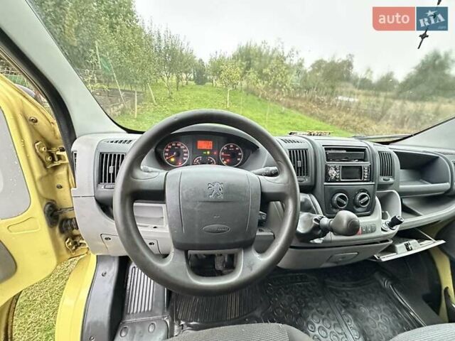 Желтый Пежо Boxer, объемом двигателя 2.2 л и пробегом 320 тыс. км за 4600 $, фото 1 на Automoto.ua