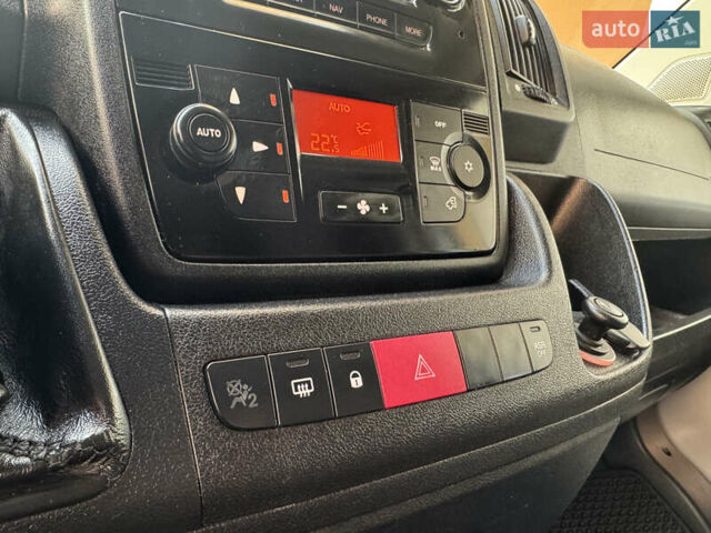 Сірий Пежо Boxer, об'ємом двигуна 2 л та пробігом 240 тис. км за 21900 $, фото 29 на Automoto.ua