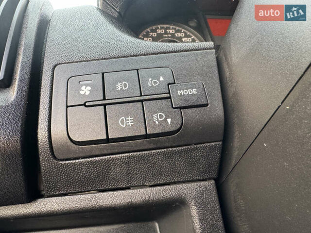 Сірий Пежо Boxer, об'ємом двигуна 2 л та пробігом 240 тис. км за 21900 $, фото 27 на Automoto.ua