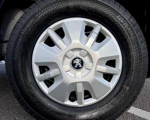 Сірий Пежо Boxer, об'ємом двигуна 2.2 л та пробігом 90 тис. км за 23300 $, фото 12 на Automoto.ua