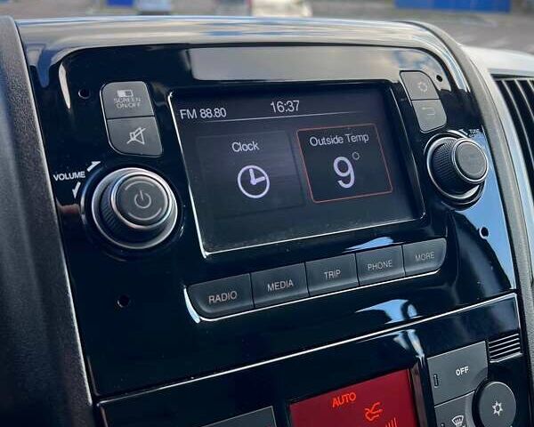 Сірий Пежо Boxer, об'ємом двигуна 2.2 л та пробігом 90 тис. км за 23300 $, фото 24 на Automoto.ua