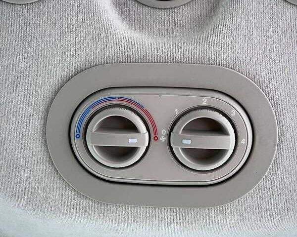 Сірий Пежо Boxer, об'ємом двигуна 2.2 л та пробігом 90 тис. км за 23300 $, фото 42 на Automoto.ua