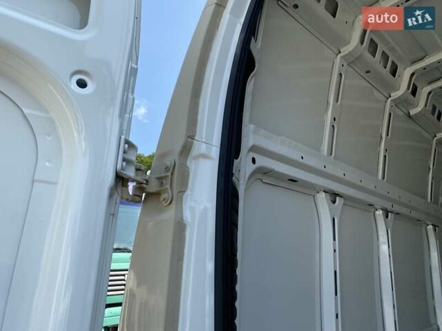 Серый Пежо Boxer, объемом двигателя 2.3 л и пробегом 175 тыс. км за 15350 $, фото 23 на Automoto.ua