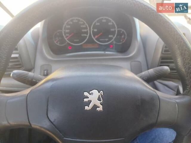 Синій Пежо Boxer, об'ємом двигуна 2.2 л та пробігом 200 тис. км за 5500 $, фото 9 на Automoto.ua