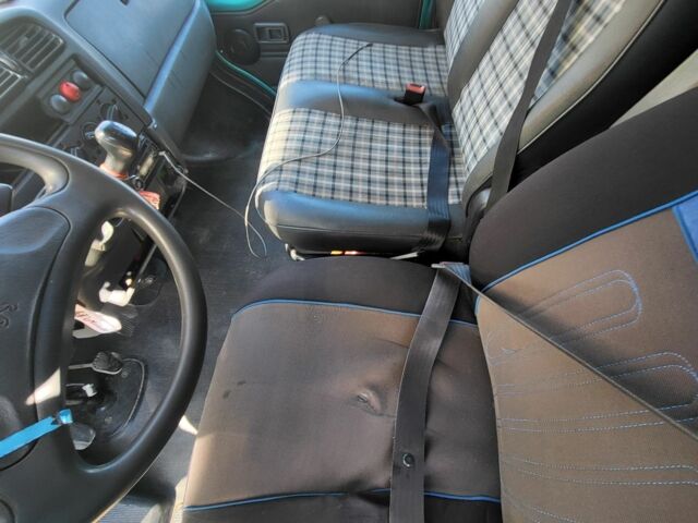 Зеленый Пежо Boxer, объемом двигателя 2.5 л и пробегом 300 тыс. км за 2000 $, фото 4 на Automoto.ua