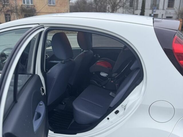 Білий Пежо Інша, об'ємом двигуна 0 л та пробігом 66 тис. км за 4800 $, фото 9 на Automoto.ua