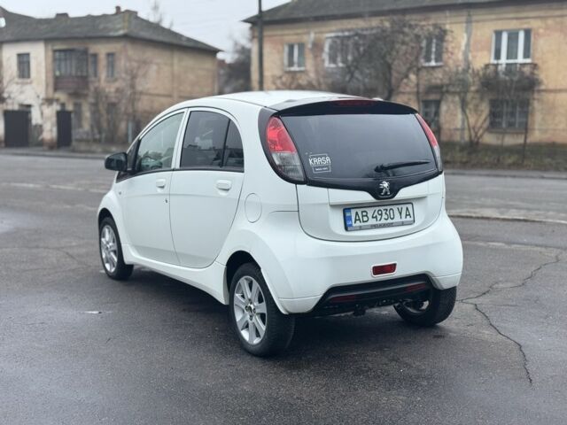 Білий Пежо Інша, об'ємом двигуна 0 л та пробігом 66 тис. км за 4800 $, фото 6 на Automoto.ua