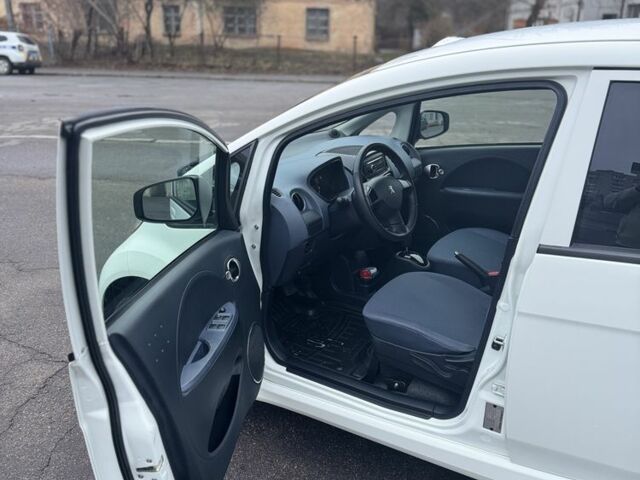 Білий Пежо Інша, об'ємом двигуна 0 л та пробігом 66 тис. км за 4800 $, фото 8 на Automoto.ua