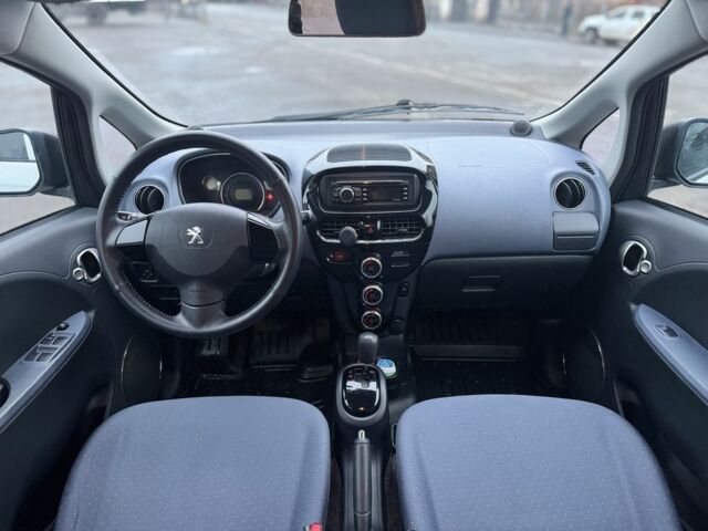 Білий Пежо Інша, об'ємом двигуна 0 л та пробігом 66 тис. км за 4800 $, фото 13 на Automoto.ua