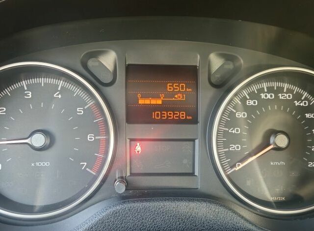 Белый Пежо Другая, объемом двигателя 1.2 л и пробегом 104 тыс. км за 7000 $, фото 13 на Automoto.ua