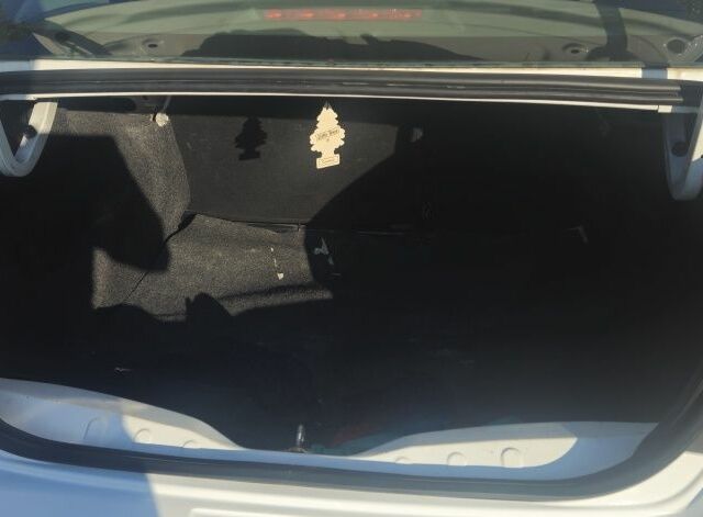 Белый Пежо Другая, объемом двигателя 1.2 л и пробегом 104 тыс. км за 7000 $, фото 22 на Automoto.ua