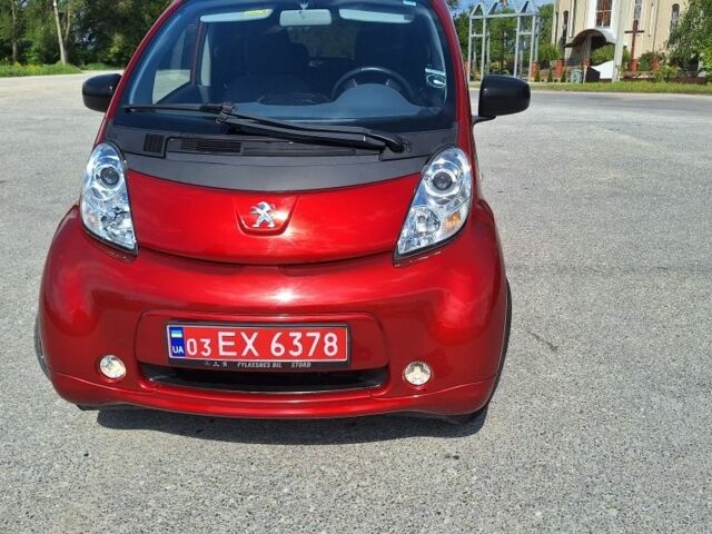 Красный Пежо Другая, объемом двигателя 0 л и пробегом 54 тыс. км за 5300 $, фото 11 на Automoto.ua