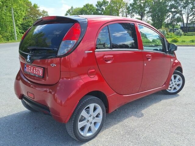 Красный Пежо Другая, объемом двигателя 0 л и пробегом 54 тыс. км за 5300 $, фото 3 на Automoto.ua