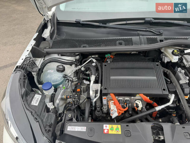 Білий Пежо e-2008, об'ємом двигуна 0 л та пробігом 142 тис. км за 16999 $, фото 48 на Automoto.ua