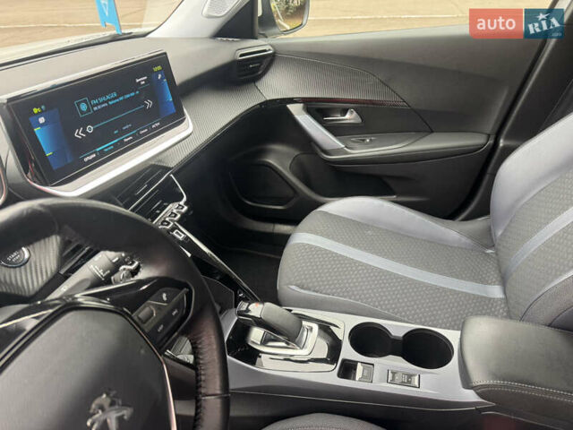 Білий Пежо e-2008, об'ємом двигуна 0 л та пробігом 142 тис. км за 16999 $, фото 14 на Automoto.ua