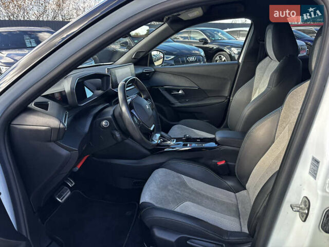 Белый Пежо e-2008, объемом двигателя 0 л и пробегом 122 тыс. км за 16850 $, фото 17 на Automoto.ua
