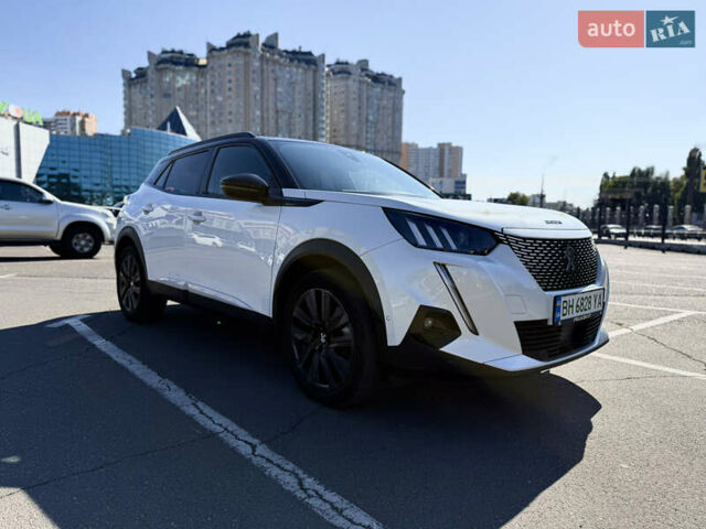 Белый Пежо e-2008, объемом двигателя 0 л и пробегом 173 тыс. км за 16500 $, фото 4 на Automoto.ua