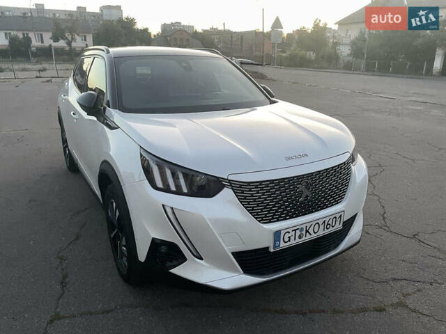 Белый Пежо e-2008, объемом двигателя 0 л и пробегом 154 тыс. км за 16150 $, фото 18 на Automoto.ua