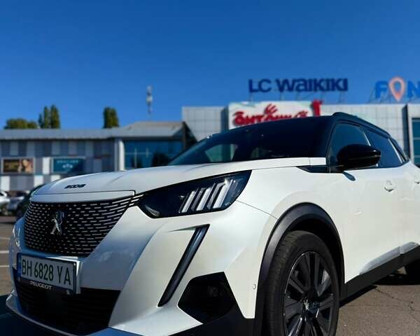 Белый Пежо e-2008, объемом двигателя 0 л и пробегом 173 тыс. км за 16500 $, фото 1 на Automoto.ua