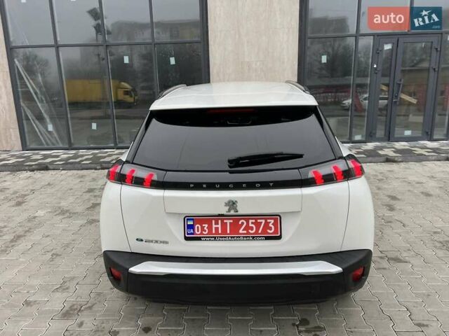 Белый Пежо e-2008, объемом двигателя 0 л и пробегом 131 тыс. км за 15750 $, фото 13 на Automoto.ua
