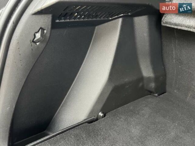 Белый Пежо e-2008, объемом двигателя 0 л и пробегом 131 тыс. км за 15750 $, фото 45 на Automoto.ua