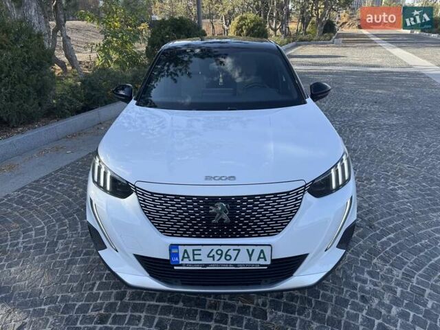 Белый Пежо e-2008, объемом двигателя 0 л и пробегом 113 тыс. км за 15500 $, фото 13 на Automoto.ua