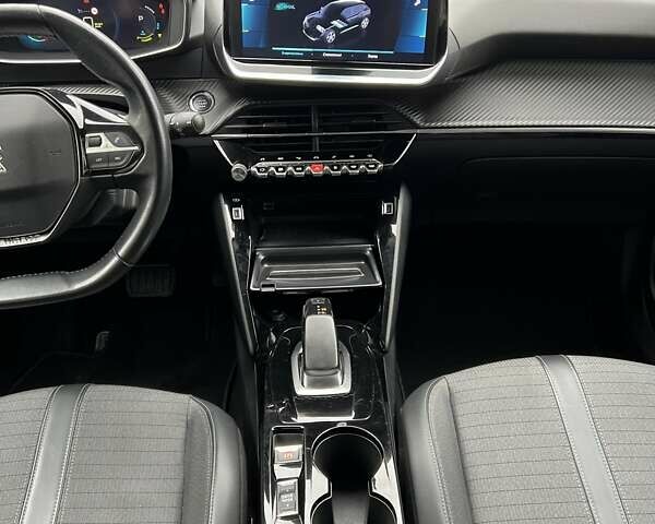 Белый Пежо e-2008, объемом двигателя 0 л и пробегом 131 тыс. км за 15750 $, фото 20 на Automoto.ua