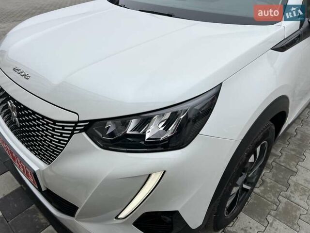 Белый Пежо e-2008, объемом двигателя 0 л и пробегом 131 тыс. км за 15750 $, фото 12 на Automoto.ua