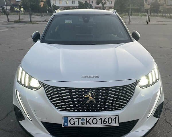 Белый Пежо e-2008, объемом двигателя 0 л и пробегом 154 тыс. км за 16150 $, фото 23 на Automoto.ua