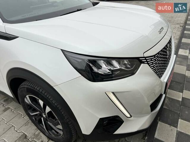 Белый Пежо e-2008, объемом двигателя 0 л и пробегом 131 тыс. км за 15750 $, фото 11 на Automoto.ua