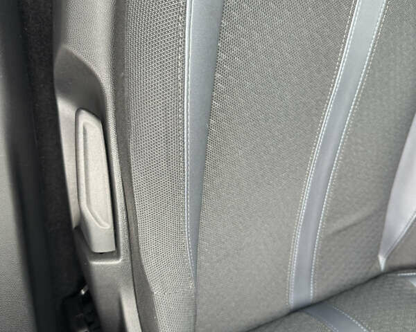 Білий Пежо e-2008, об'ємом двигуна 0 л та пробігом 142 тис. км за 16999 $, фото 22 на Automoto.ua