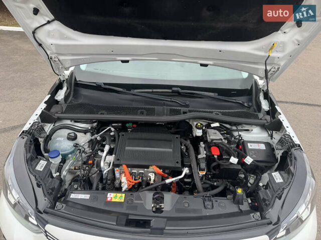 Білий Пежо e-2008, об'ємом двигуна 0 л та пробігом 142 тис. км за 16999 $, фото 47 на Automoto.ua