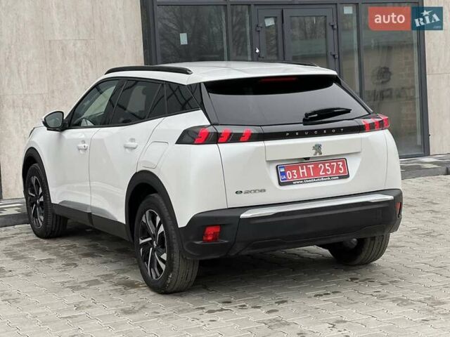 Белый Пежо e-2008, объемом двигателя 0 л и пробегом 131 тыс. км за 15750 $, фото 15 на Automoto.ua