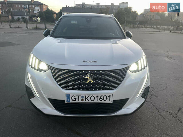 Белый Пежо e-2008, объемом двигателя 0 л и пробегом 154 тыс. км за 16150 $, фото 15 на Automoto.ua