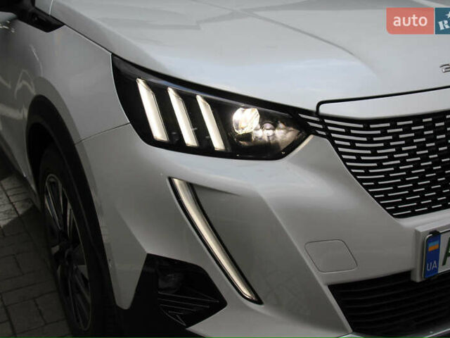 Білий Пежо e-2008, об'ємом двигуна 0 л та пробігом 75 тис. км за 20500 $, фото 33 на Automoto.ua