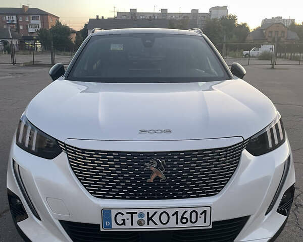 Белый Пежо e-2008, объемом двигателя 0 л и пробегом 154 тыс. км за 16150 $, фото 77 на Automoto.ua