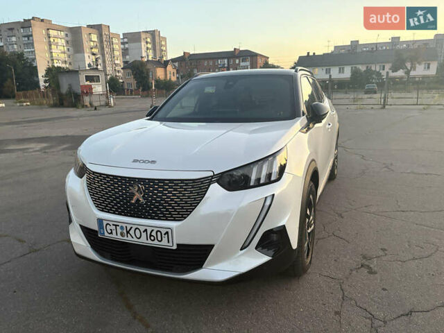 Белый Пежо e-2008, объемом двигателя 0 л и пробегом 154 тыс. км за 16150 $, фото 45 на Automoto.ua