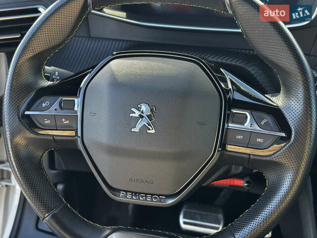 Белый Пежо e-2008, объемом двигателя 0 л и пробегом 122 тыс. км за 16850 $, фото 26 на Automoto.ua