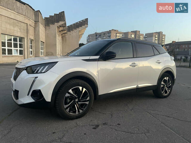 Белый Пежо e-2008, объемом двигателя 0 л и пробегом 154 тыс. км за 16150 $, фото 110 на Automoto.ua
