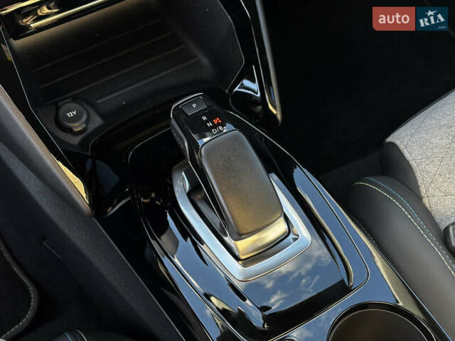 Белый Пежо e-2008, объемом двигателя 0 л и пробегом 122 тыс. км за 16850 $, фото 28 на Automoto.ua