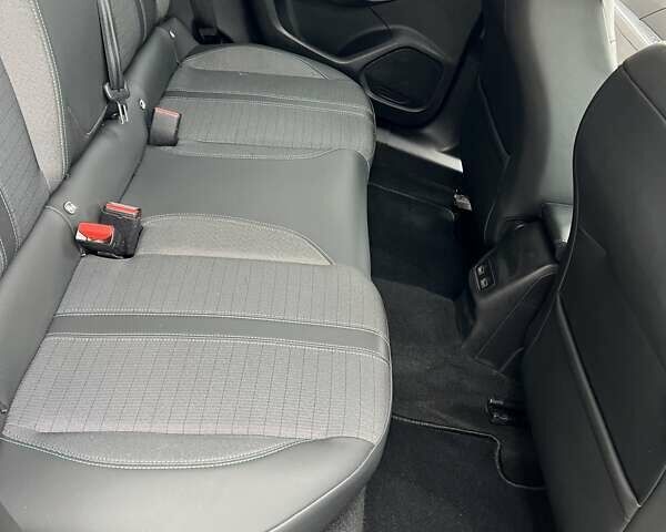 Белый Пежо e-2008, объемом двигателя 0 л и пробегом 131 тыс. км за 15750 $, фото 39 на Automoto.ua