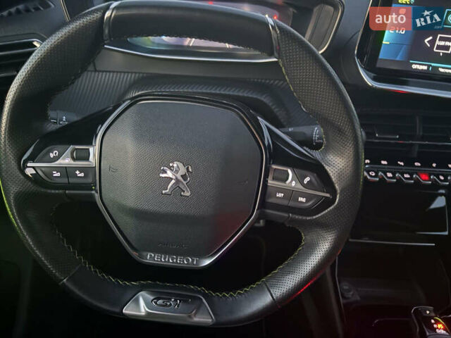 Белый Пежо e-2008, объемом двигателя 0 л и пробегом 154 тыс. км за 16150 $, фото 113 на Automoto.ua