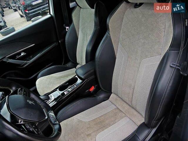 Белый Пежо e-2008, объемом двигателя 0 л и пробегом 47 тыс. км за 17800 $, фото 8 на Automoto.ua