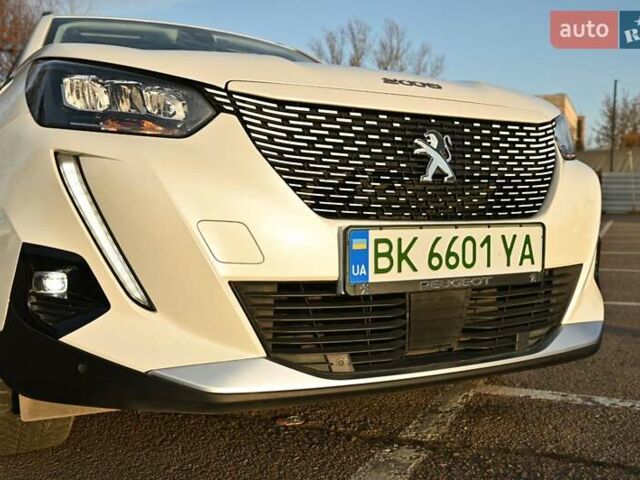 Білий Пежо e-2008, об'ємом двигуна 0 л та пробігом 114 тис. км за 16000 $, фото 48 на Automoto.ua