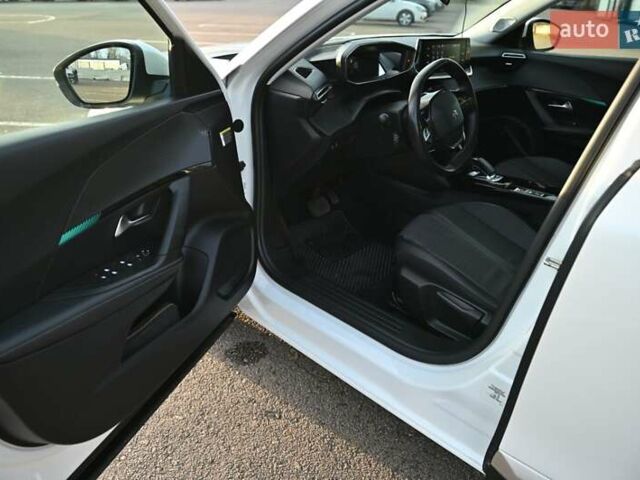 Білий Пежо e-2008, об'ємом двигуна 0 л та пробігом 114 тис. км за 16000 $, фото 53 на Automoto.ua