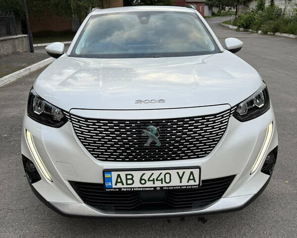 Белый Пежо e-2008, объемом двигателя 0 л и пробегом 48 тыс. км за 18999 $, фото 1 на Automoto.ua