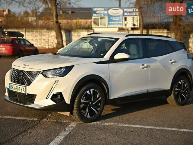 Білий Пежо e-2008, об'ємом двигуна 0 л та пробігом 114 тис. км за 16000 $, фото 2 на Automoto.ua