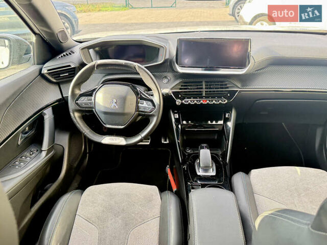 Белый Пежо e-2008, объемом двигателя 0 л и пробегом 136 тыс. км за 16700 $, фото 6 на Automoto.ua