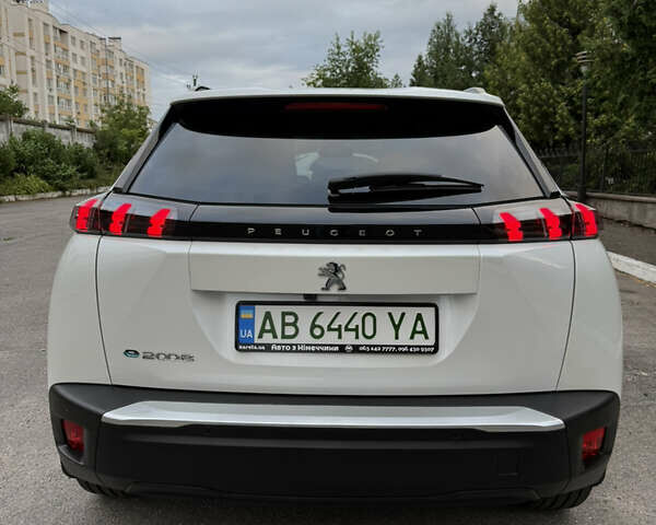 Белый Пежо e-2008, объемом двигателя 0 л и пробегом 48 тыс. км за 18999 $, фото 4 на Automoto.ua